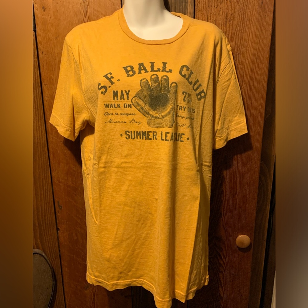 Old Navy Graphic Tee